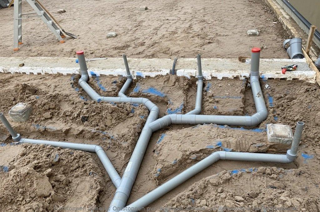 Ontstoppen pvc leidingen Almere: veiligheidstips van professional